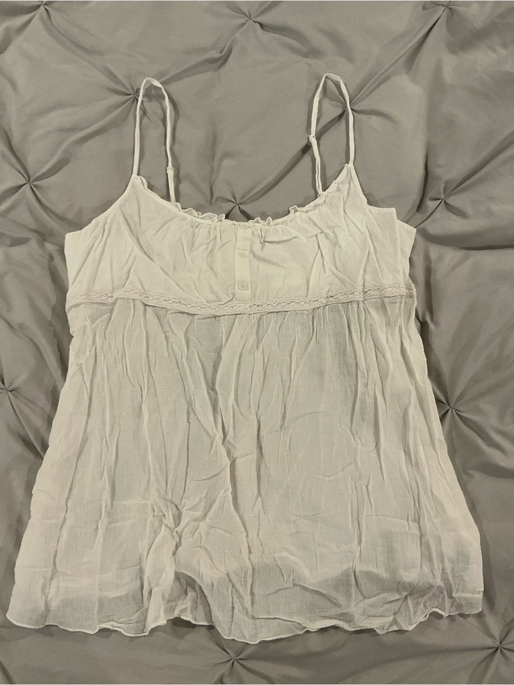 EUC - Women’s Old Navy White Lightweight Spaghetti-Strap Camisole - Size XL